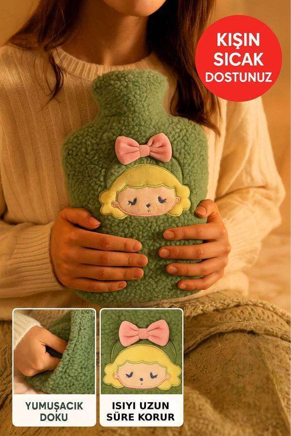 Yeşil Peluş Sıcak Su Torbası – Yumuşak, Güvenli ve Şık Saçlı Kız Model, 1 Litre - Image 1