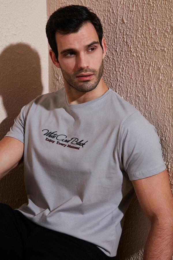 Buratti Pamuklu Slim Fit Bisiklet Yaka Yazılı Erkek T Shirt 541ENJOY AÇIK GRİ - Image 1