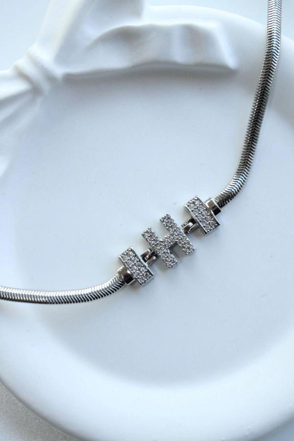 İthal Seri H Harfi Balık Sırtı Zincirli Kadın Çelik Bileklik Kararmaz Renk Atmaz - Image 1