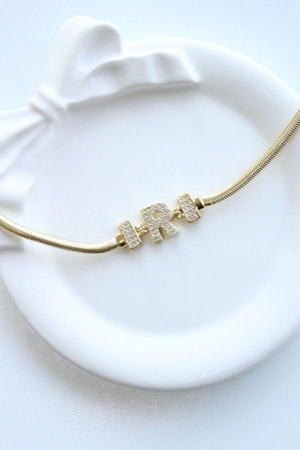 İthal Seri R Harfi Balık Sırtı Zincirli Kadın Çelik Bileklik Kararmaz Renk Atmaz - Image 1