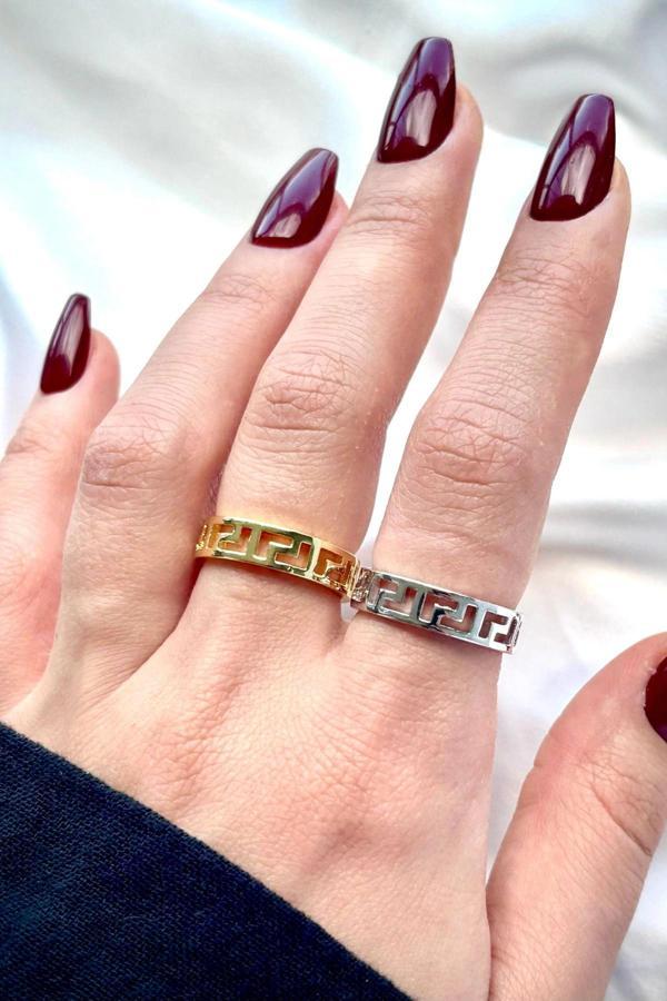 Premium Seri Font Tasarım Cilalı Ayarlanabilir Kadın Yüzük - Image 1