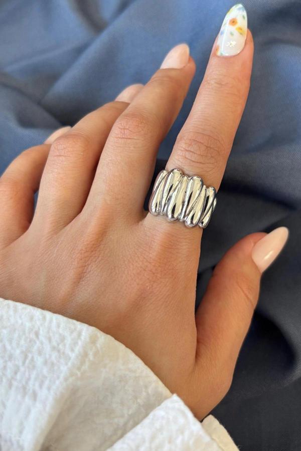 Yeni Sezon Twist Luxe Tasarım Ayarlanabilir Kadın Yüzük - Image 1