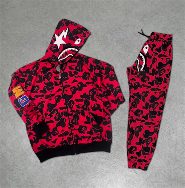 Nakış İşlemeli Bape Kırmızı Eşofman Takımı - Unisex  - Image 1