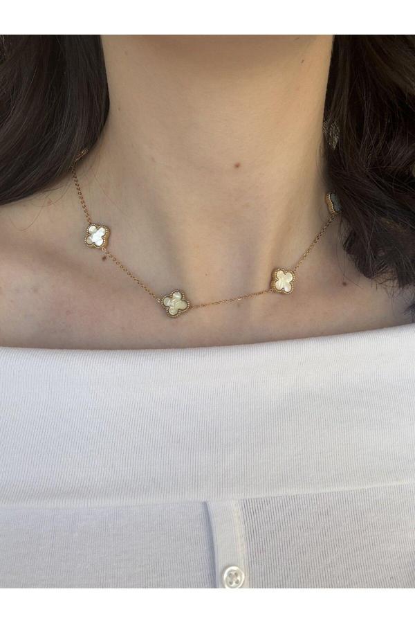 Atelier Emine Beyaz Mineli Yonca Kolye - Image 1