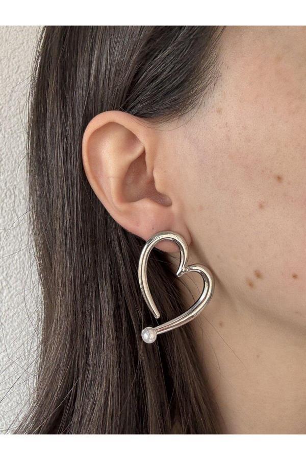 Atelier Emine İnci Detaylı Kalp Küpe - Image 1