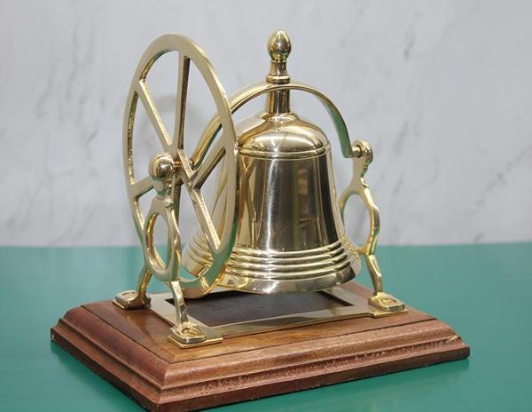 Pirinç Masa Üstü Çan  - Image 1