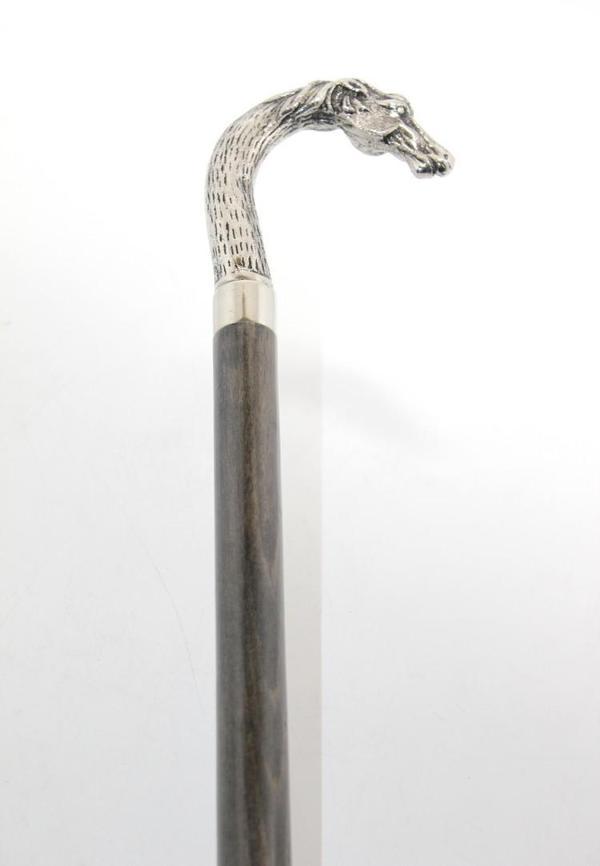 Krom At Büstü Baston  - Image 1