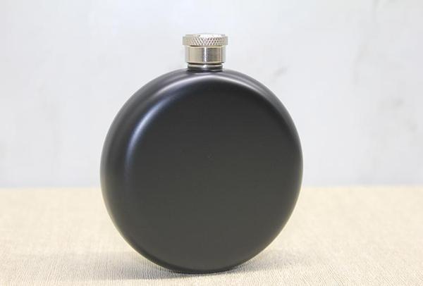 Yuvarlak Tekli Matara 5 Oz Siyah  - Image 1