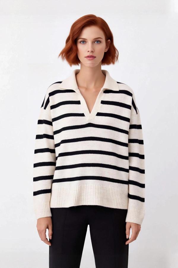 Kadın Düşük Kollu Oversize Triko Kazak Çizgili Deseniyle Gündelik Şıklığı Yakalayın Polo Yaka - Image 1