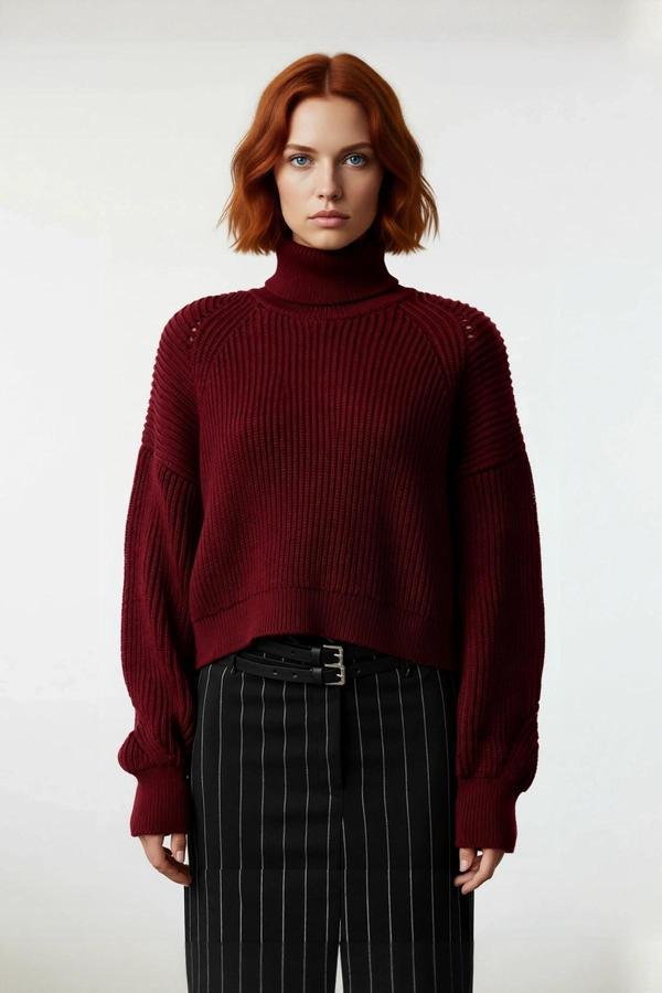 Şık Kadın Oversize Düz Bordo Balıkçı Yaka Crop Kesim 100% Akrilik Kışlık Triko Kazak Kaliteli - Image 1