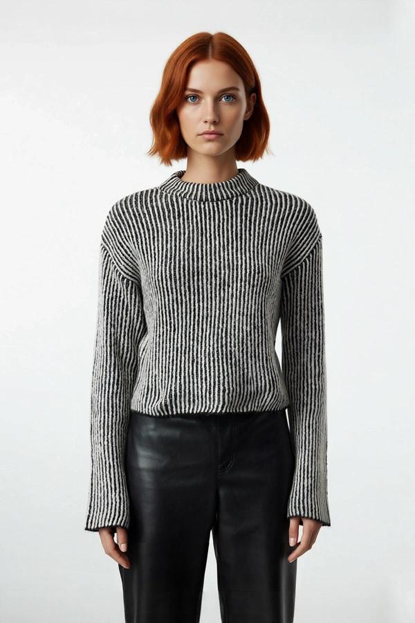 Kadın Uzun Kol Dik Yaka Çizgili Crop Triko Kazak Sonbahar Kış İçin Rahat Şık Giyim Kaliteli - Image 1