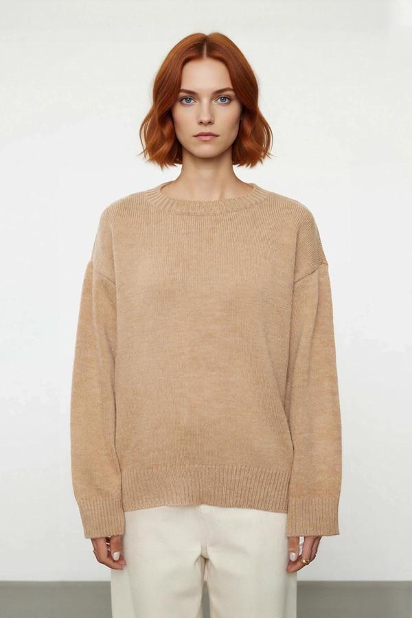 Kadın Bej Oversize Kesim Triko Bisiklet Yaka Kazak Uzun Kollu Modern Günlük Şıklık İçin İdeal - Image 1