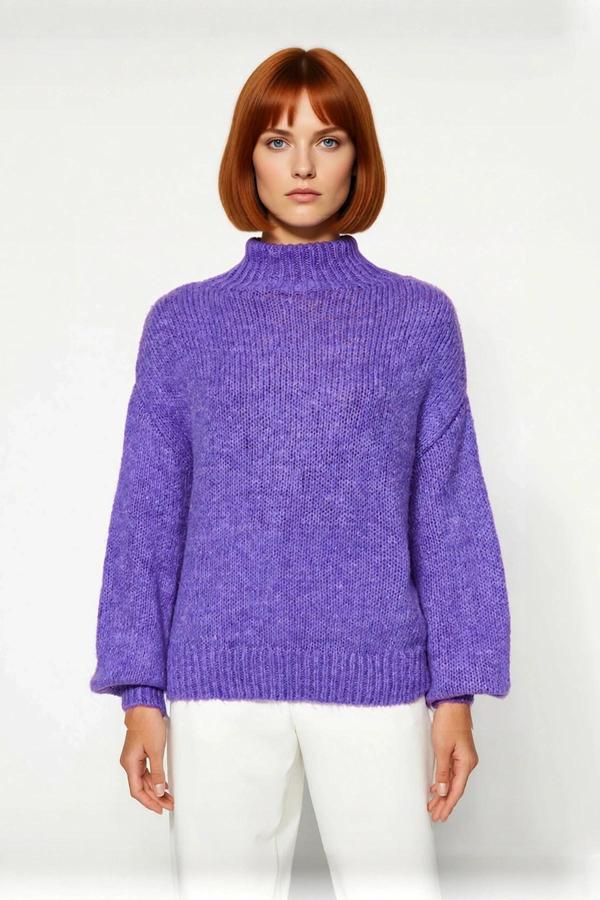 Kadın Oversize Dik Yaka Triko Kazak Soğuk Günlerde Konforlu ve Rahat Bir Görünüm Sunar Kaliteli - Image 1