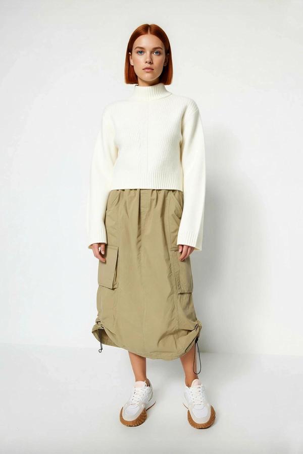 Kadın Düz Desen Dik Yaka Balon Kol Crop Kesim Triko Kazak Kışlık Akrilik Karışımlı Günlük Giyim - Image 1