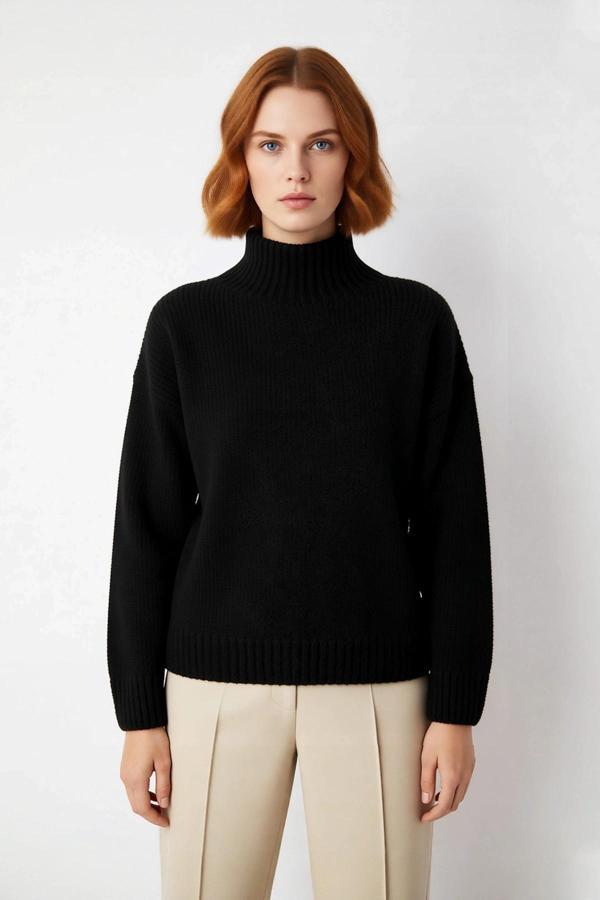 Kadın Oversize Dik Yaka Triko Kazak Soğuk Günlerde Konforlu ve Rahat Bir Görünüm Sunar Kaliteli - Image 1