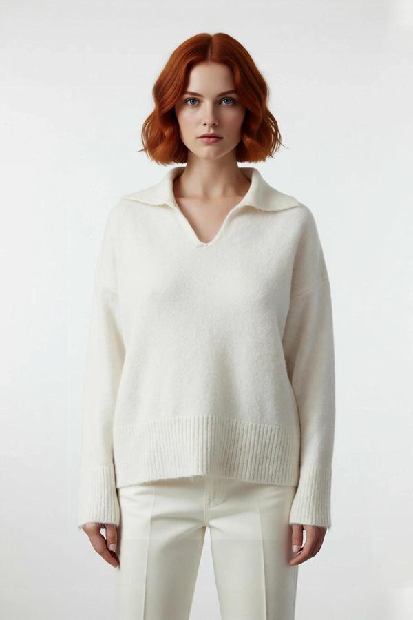 Kadınlar İçin Kışlık Oversize Basic Triko Kazak Polo Yaka Düşük Kol Yumuşak Dokusuyla Konfor Sunar - Image 1