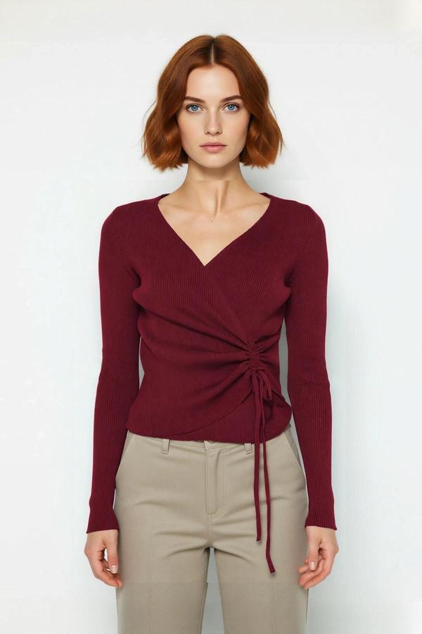 Kadın Fitted Basic Triko Üst Kruvaze Yaka Bağcıklı Detaylı Günlük Kombinlerde Şıklık Ve Konfor - Image 1