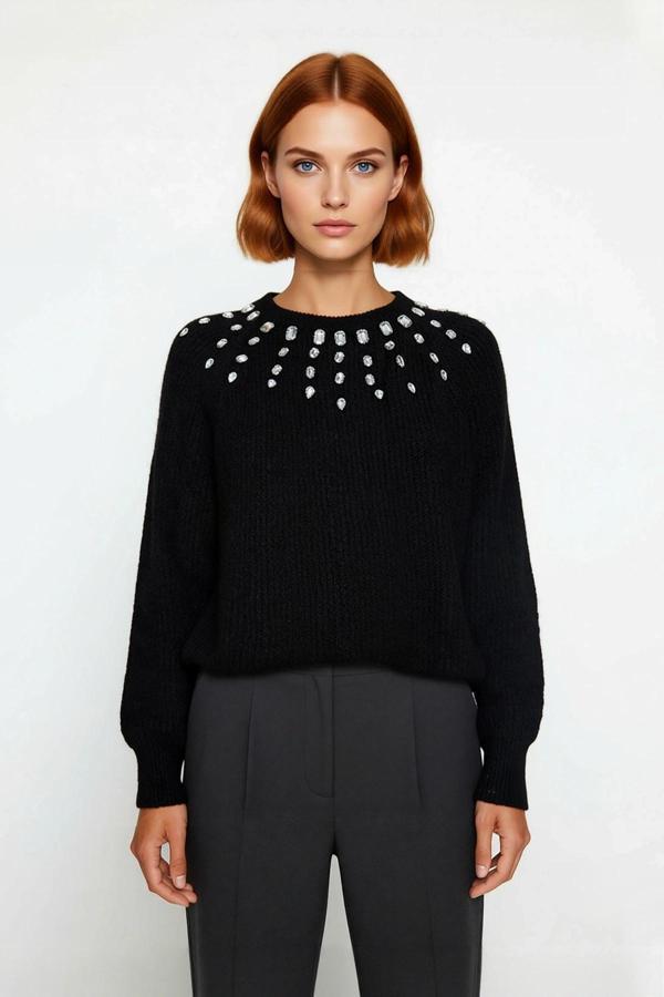 Kadın Bisiklet Yaka Taş Detaylı Yumuşak Dokulu Regular Kalıp Kışlık Triko Kazak Gündüzden Geceye - Image 1