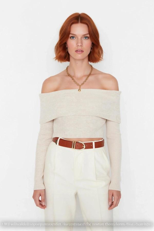 Kadınlara Özel Basic Fitted Kesim Uzun Kollu Crop Akrilik Triko Carmen Yaka Kazak Kaliteli - Image 1