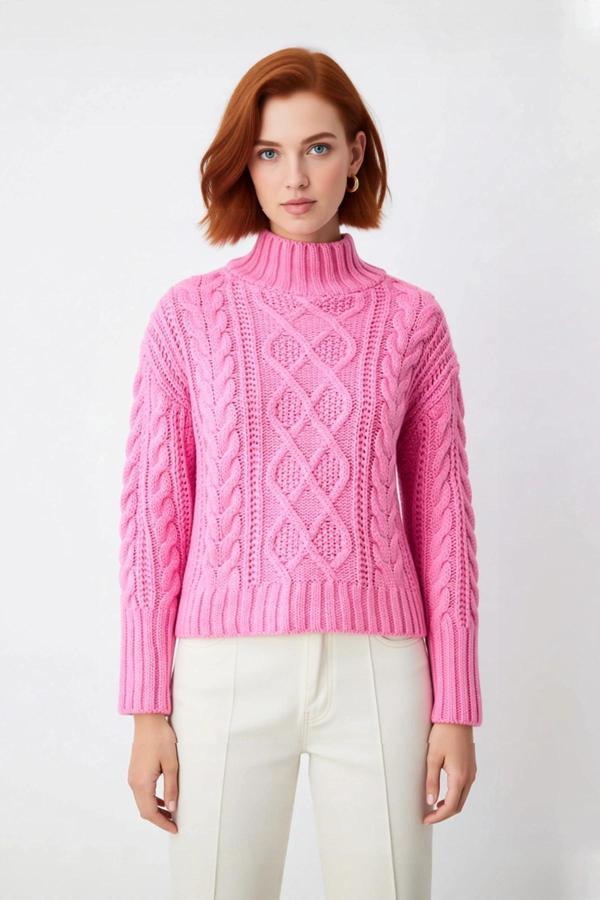 Kadın Oversize Akrilik Triko Saç Örgü Dik Yaka Kazak Soğuk Günler İçin Konforlu ve Şık Seçim - Image 1