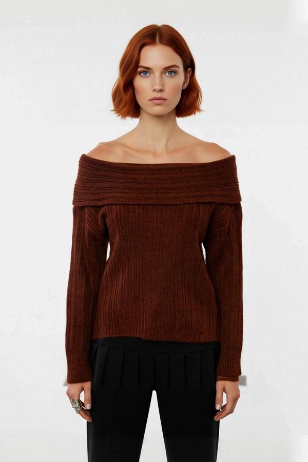 Kadın Carmen Yaka Triko Kazak Orta Kalınlıkta Regular Kalıbı İle Kış Gündüz Gece Rahatlığı - Image 1