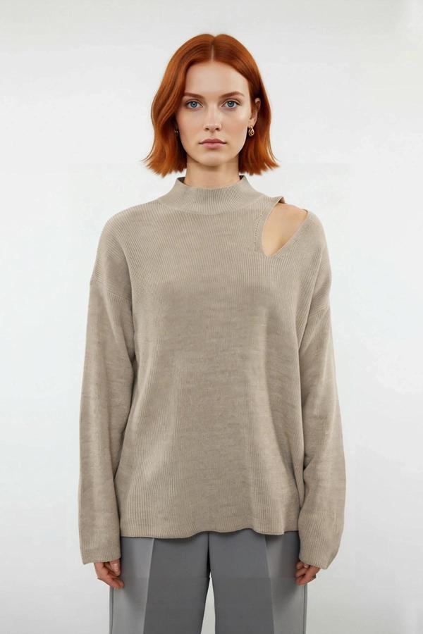 Kadın Modern Oversize Düşük Kol Siyah Akrilik Triko Kazak Cut Out Detaylı Günlük Şıklık Kaliteli - Image 1