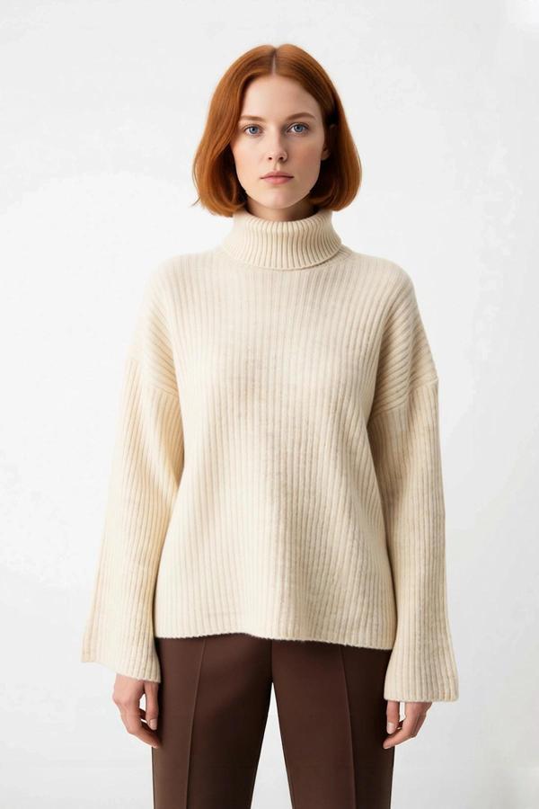 Kadın Balıkçı Yaka Oversize Düz Triko Kazak Kış Aylarında Modern ve Rahat Bir Tarz Sunar Kaliteli - Image 1