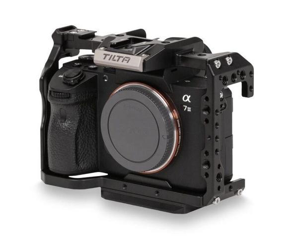 Tilta TA-T17-FCC-G Sony A7 / A7 II / A7 III / A7S / A7S II / A7R / A7R II / A7R III / A7R IV / A9 İç - Image 1