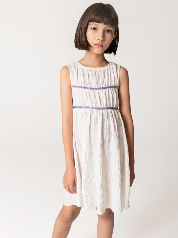 Büzgülü Beyaz Kolsuz Kız Çocuk Elbise - Image 1