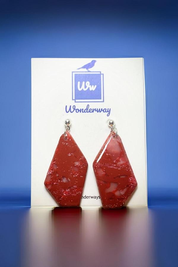 Wonderway Özel Tasarım El Yapımı Polimer Kil Küpe Bordo - Image 1