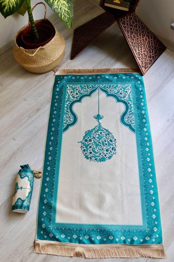 Mihrap Desenli İpek Dokulu Keseli Seccade S1029 Mavi Renk - Image 1