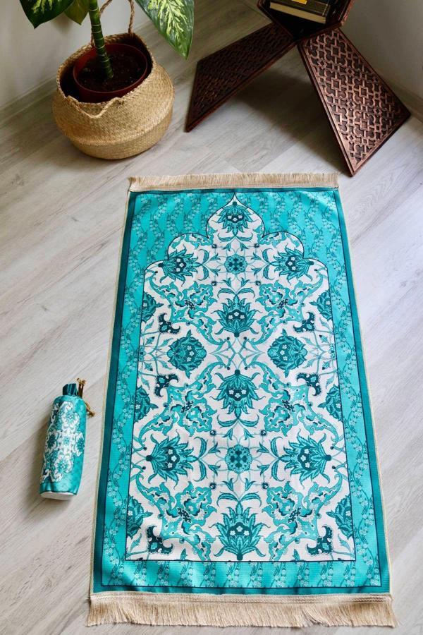 Taşınabilir İpek Dokulu Keseli Seccade S1031 Mavi Renk - Image 1