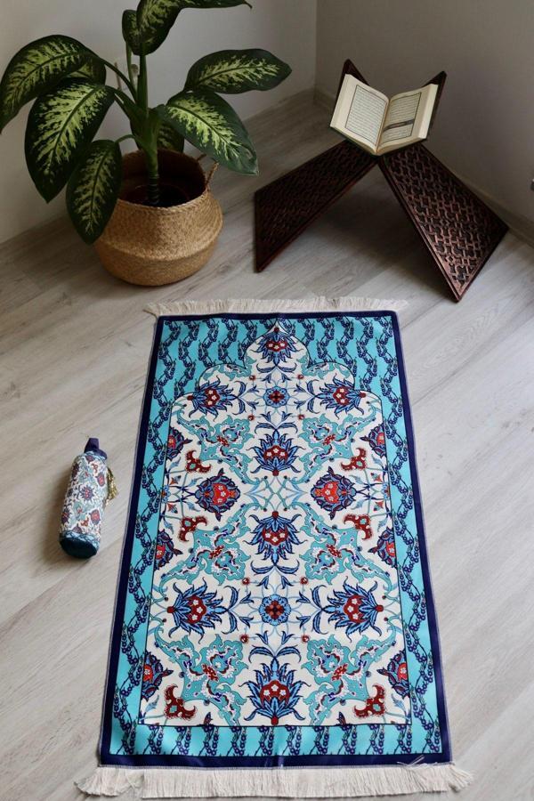 Pratik Ve Taşınabilir Ipek Dokulu Keseli Seccade Çiçek Desenli S10011 - Image 1