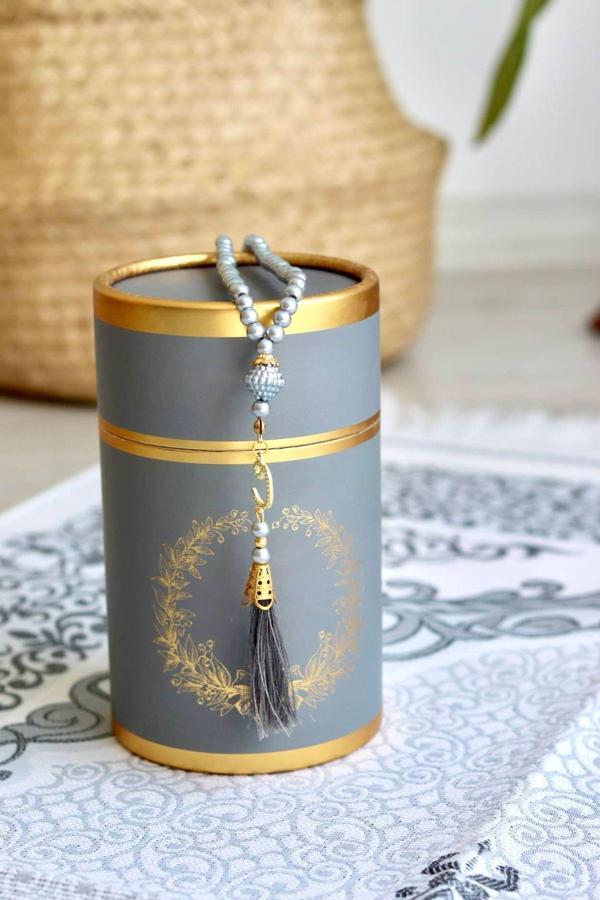 Silindir Kutulu Seccade Ve Tesbih Seti S1040 Gri - Image 1