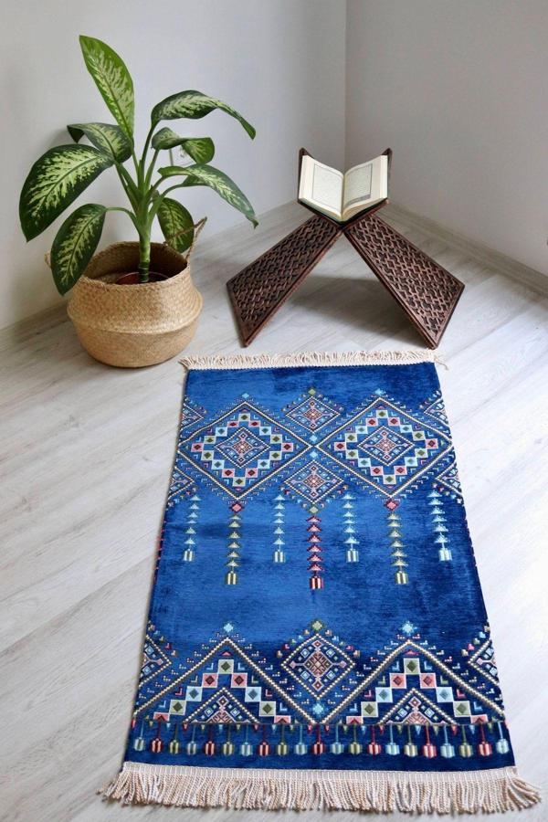 Kilim Desenli Astarlı Lüks Seccade S1020 Lacivert - Image 1