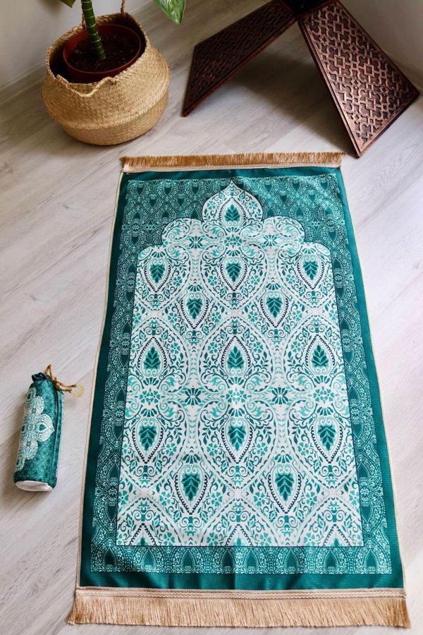 Rumi Desenli İpek Dokulu Keseli Seccade S1030 Yeşil Renk - Image 1