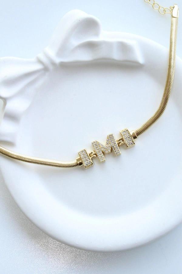 İthal Seri M Harfi Balık Sırtı Zincirli Kadın Çelik Bileklik Kararmaz Renk Atmaz - Image 1