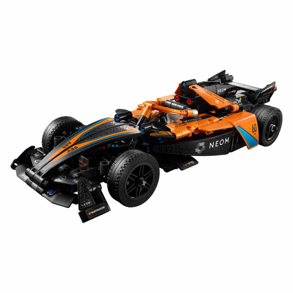 LEGO Technic NEOM McLaren Formula E Yarış Arabası 42169 - Image 1