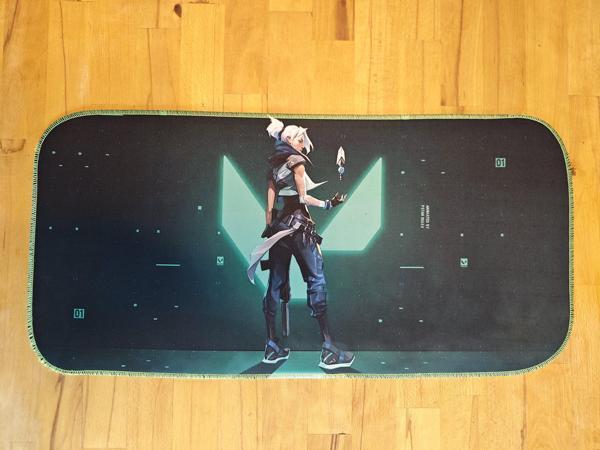 SGE TEKNOLOJİ 70X30 CM FOSFORLU DİKİŞLİ JETT KAYDIRMAZ TABAN SPEED YÜZEY OYUNCU MOUSE PAD - Image 1