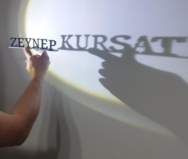 Çift Görünümlü 3D İsimlik – Kişiye Özel Perspektif Tasarım | Sevgiliye, eşe hediye | Yıldönümü, sevgililer günü için özel tasarım - Image 1