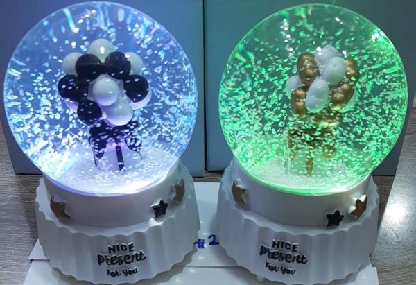KENPAZAR Işıklı Müzikli Püskürtmeli Kar Küresi Büyük Boy Hediyelik - Image 1