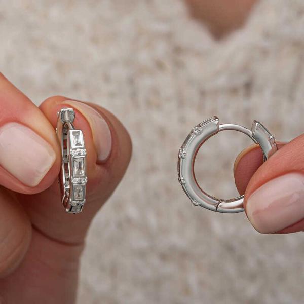 KENPAZAR Gümüş Baget Taşlı Halka Kadın Küpe - Image 1