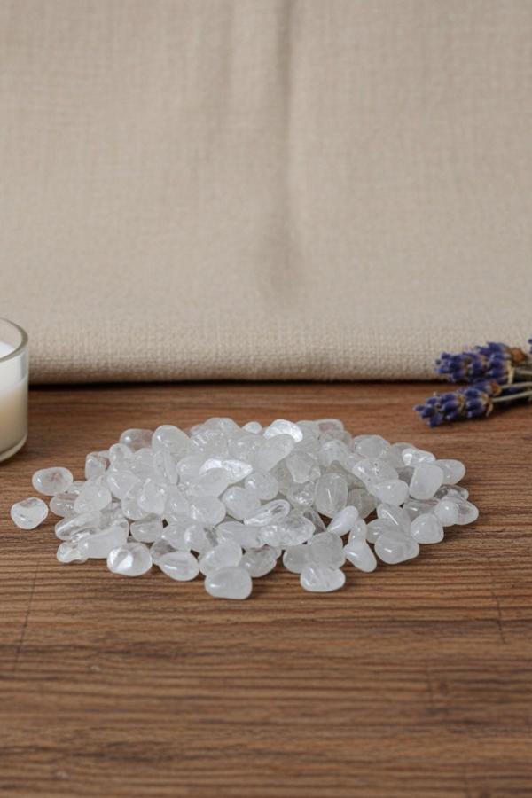 Doğal Ham Kristal Kuvars Küçük Şekilsiz Taşlar ( 50 GR Paketler ) - KT0308 - Image 1
