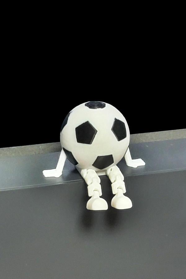 Alvina Atölye Futbol Topu Figürlü Dekoratif Masa Üstü Biblo - Bioplastik - Image 1