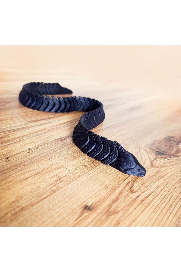 Alvina Atölye Siyah Yılan Balığı Figürü - Oynar Eklemli Müren - Eddie Eel - Bioplastik - Image 1