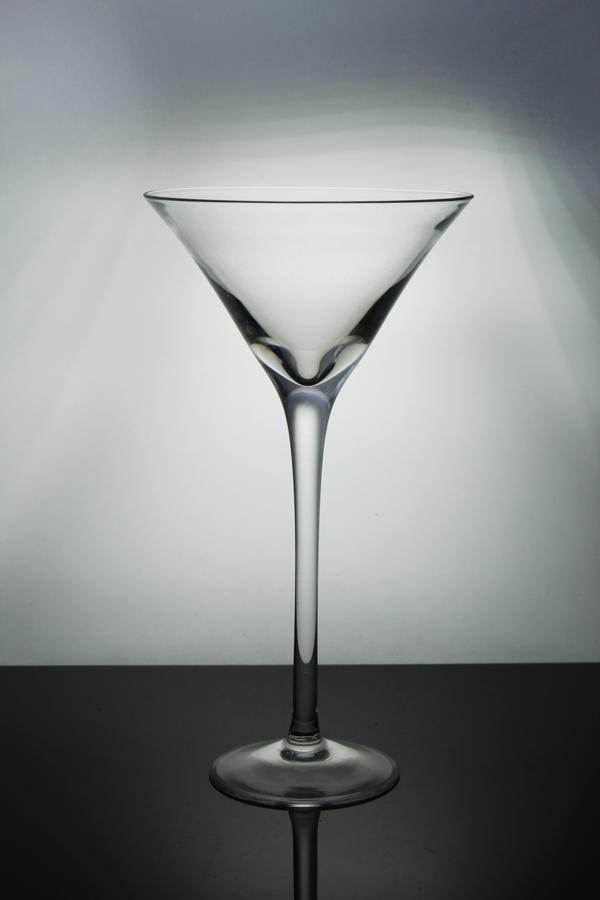 Paşabahçe Kristal El İmalatı Ayaklı Büyük Boy Martini Kadeh 1 Adet 642021 11186 - Image 1