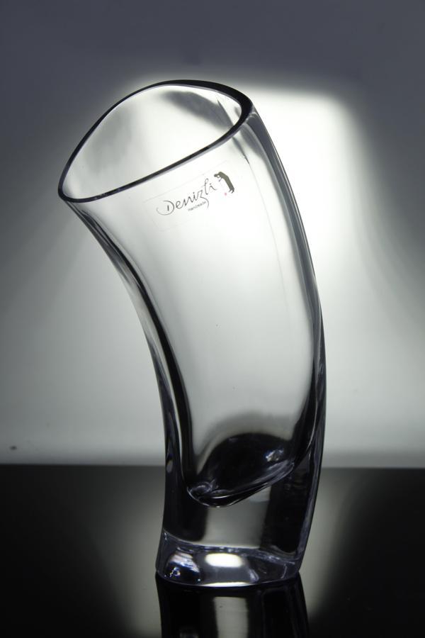 Paşabahçe Denizlicam El İmalatı Eğik Vazo Ücgen Taban 13967 - Image 1