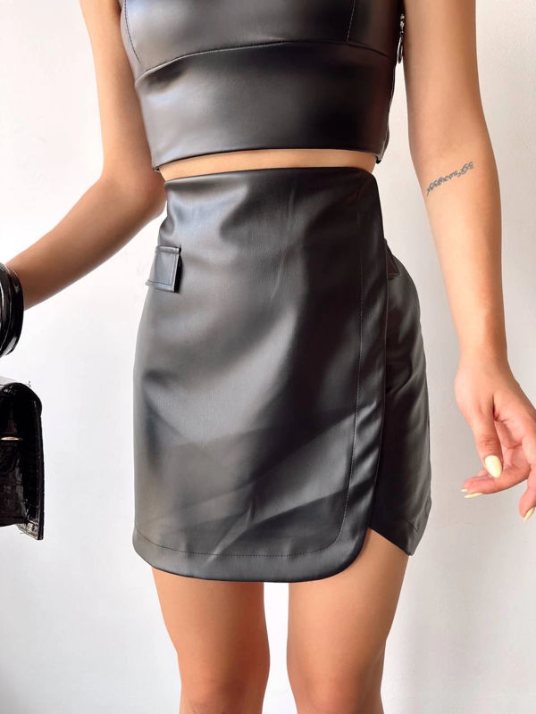 Cep detaylı oval kapaklı deri etek siyah h240048 - Image 1