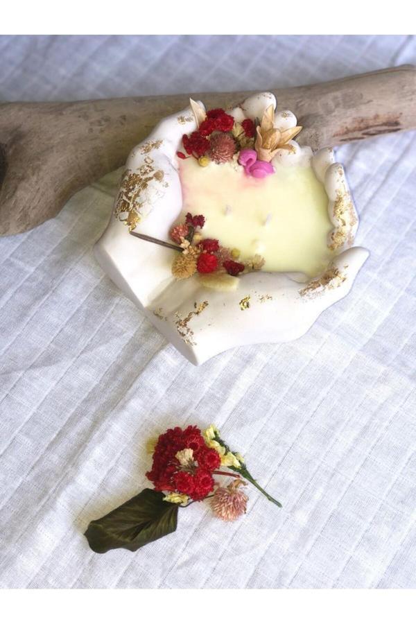 Yaratıcı Sanatlar Atölyesi Taş Eller Mumluk Içinde Dekoratif & Doğal Soya Mum - Image 1