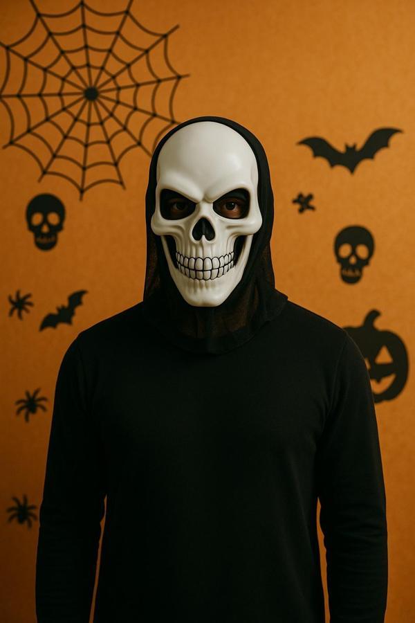 Cadılar Bayramı Kuru Kafa Maske Korkunç İskelet Kurukafa Tasarımlı Siyah Tüllü Beyaz Renkli Maske - Image 1